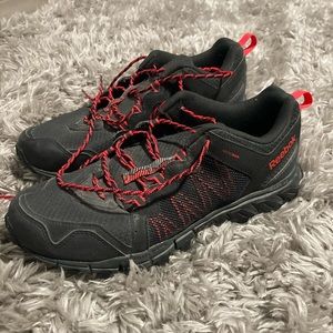 EUC! Reebok men’s shoes 11